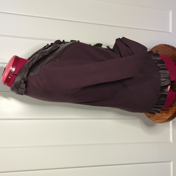 Vintage Faux leather and knit sweater size Medium - Picture 3 of 8